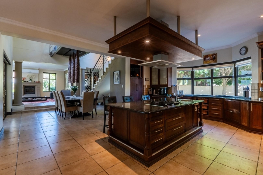 To Let 4 Bedroom Property for Rent in Boschenmeer Golf Country Estate Western Cape